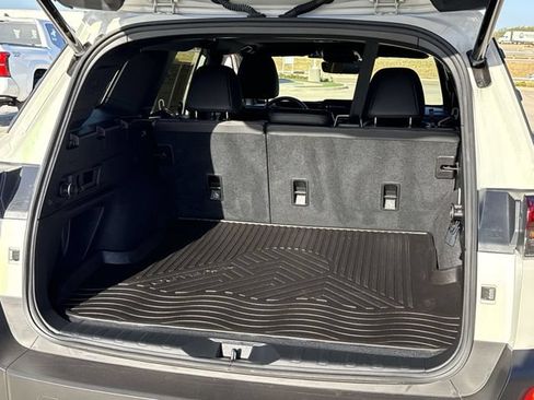 Used 2026 Subaru Outback Premium AWD/4WD image 13
