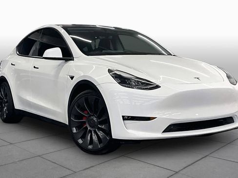 Used 2023 Tesla Model Y Performance AWD/4WD image 2