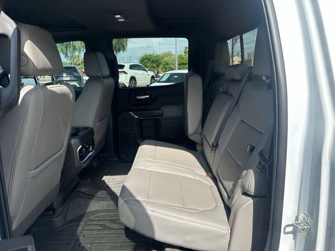 Used 2019 GMC Sierra 1500 SLT AWD/4WD image 12