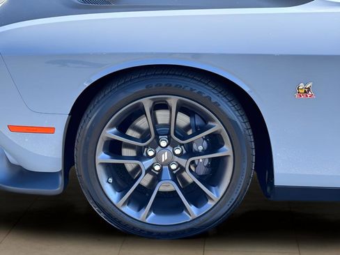 Used 2021 Dodge Challenger R/T Scat Pack RWD image 38