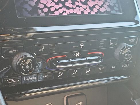 New 2025 Jeep Grand Cherokee L Altitude AWD/4WD image 17