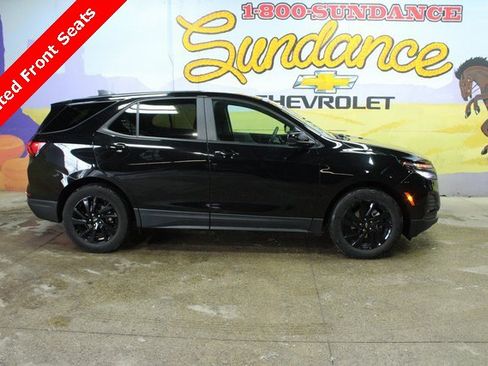 Used 2023 Chevrolet Equinox LS w/ LS Convenience Package image 1