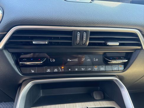 Certified 2025 MAZDA CX-90 3.3 Turbo w/ Preferred Package AWD/4WD image 14