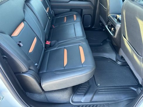 Used 2025 GMC Sierra 2500 AT4 image 18