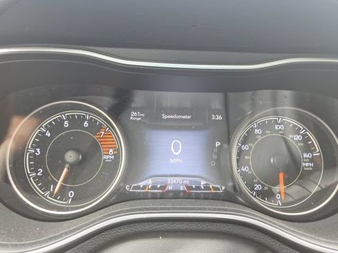 Used 2019 Jeep Cherokee Limited AWD/4WD image 16