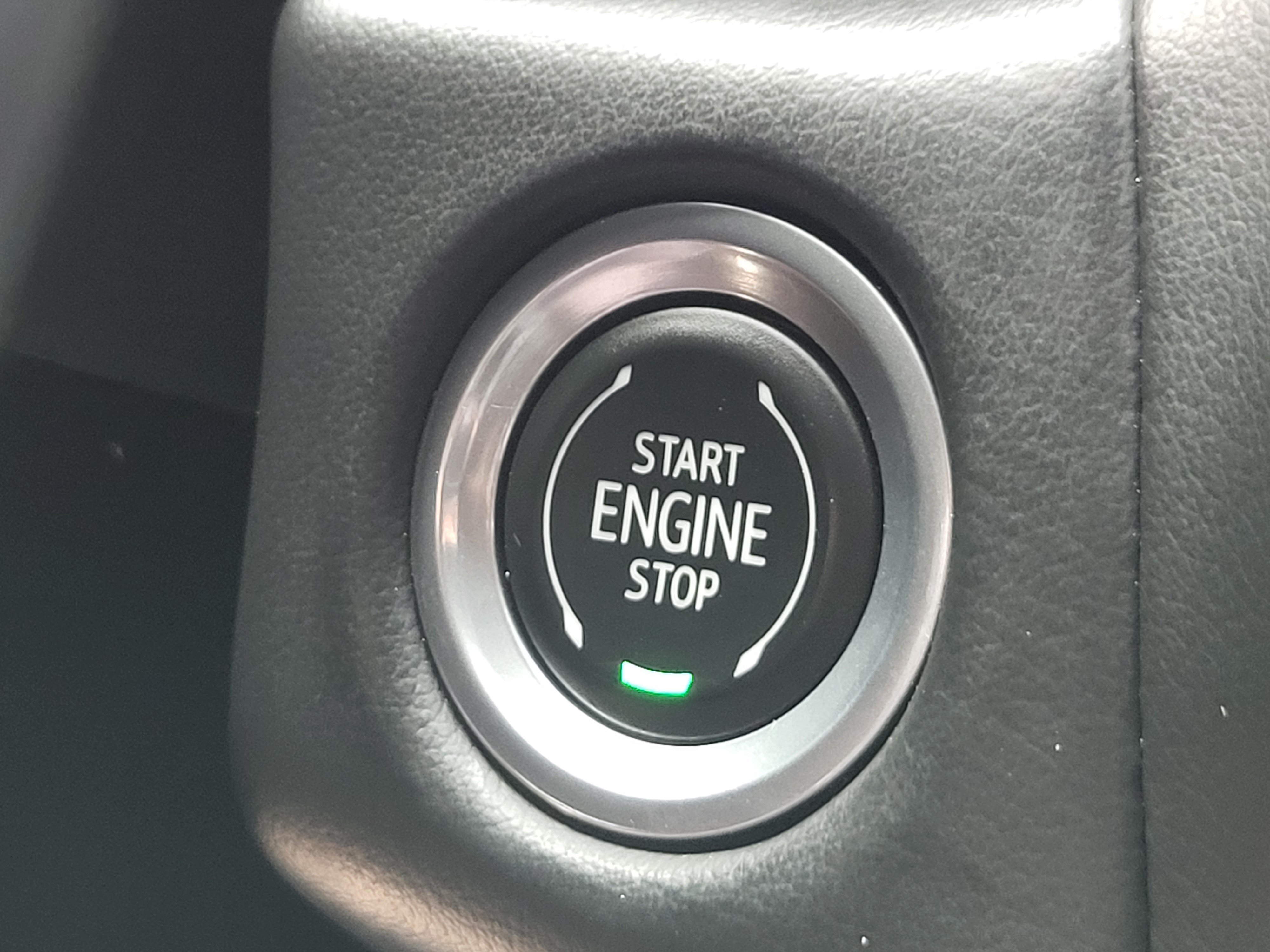 Used 2023 GMC Yukon XL AT4 w/ AT4 Premium Package AWD/4WD image 22