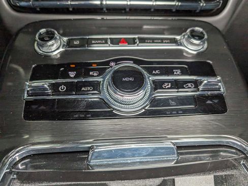 Certified 2023 Lincoln Nautilus AWD w/ Premium Package image 29