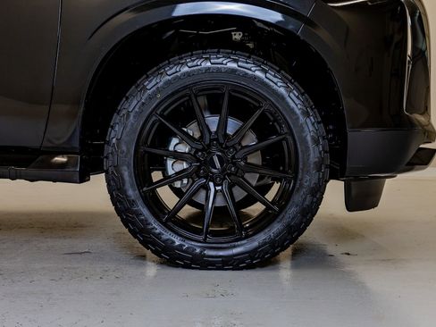 Used 2025 INFINITI QX80 Autograph AWD/4WD image 12