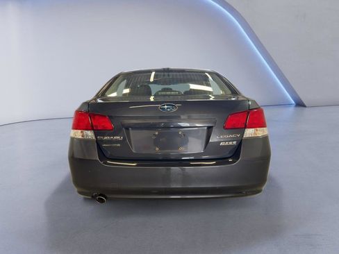 Used 2010 Subaru Legacy 2.5i Premium AWD/4WD image 5