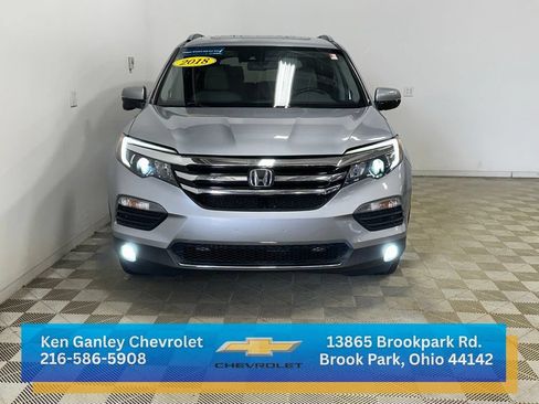Used 2018 Honda Pilot Touring image 2
