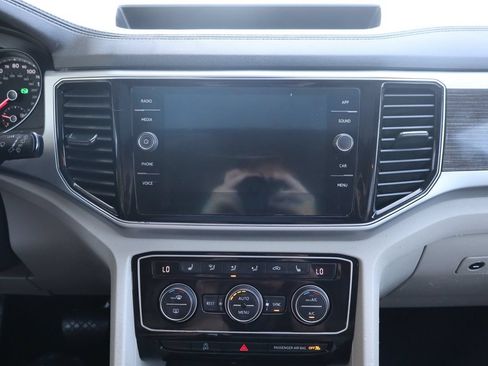 Used 2018 Volkswagen Atlas SEL AWD/4WD image 37