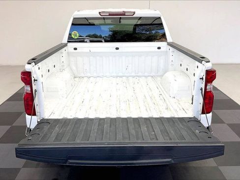 Used 2025 Chevrolet Silverado 1500 LT AWD/4WD image 27