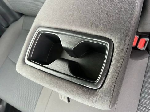Used 2023 Toyota RAV4 LE FWD image 16