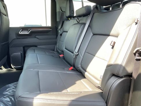 New 2025 GMC Sierra 2500 Denali w/ Denali Reserve Package image 24