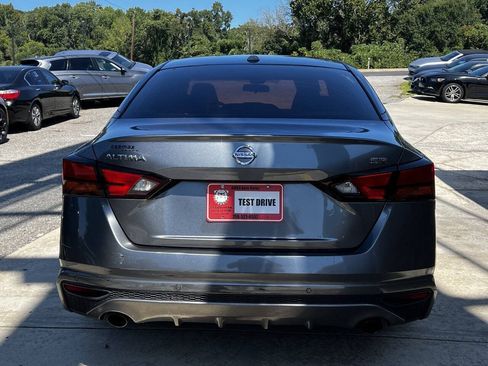 Used 2020 Nissan Altima 2.5 SR FWD image 5