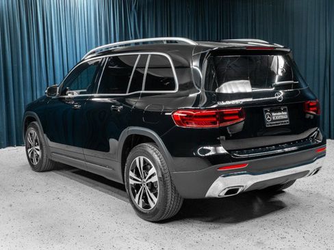 New 2025 Mercedes-Benz GLB 250 image 9