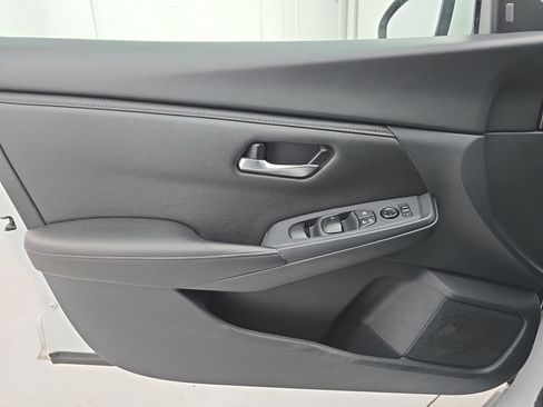 Used 2024 Nissan Sentra SV image 25