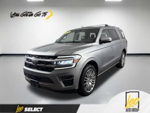 Used 2024 Ford Expedition Limited AWD/4WD image 1
