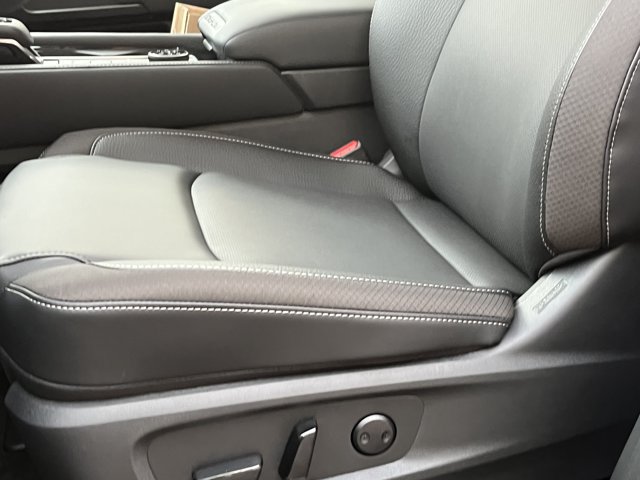 New 2026 Nissan Pathfinder SL AWD/4WD image 25