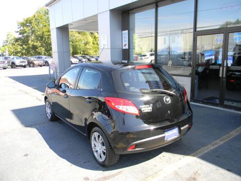 Used 2011 MAZDA MAZDA2 Sport image 8