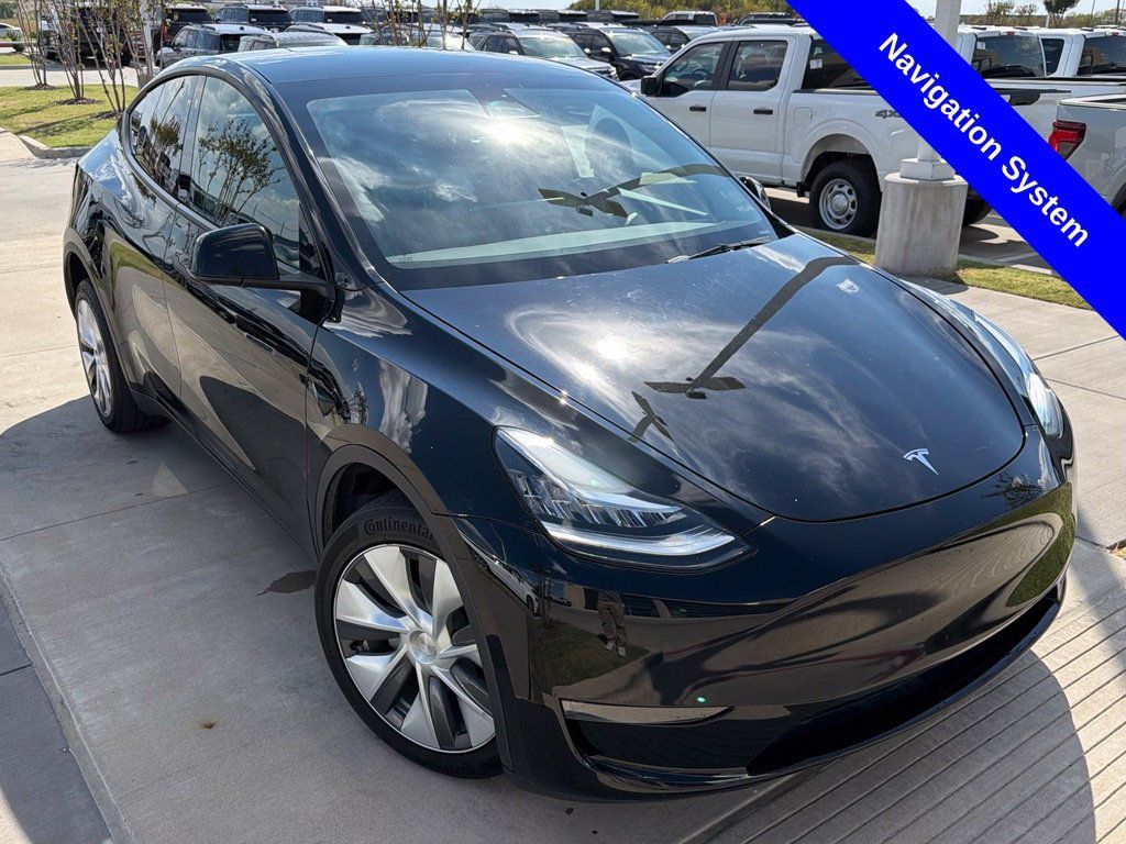 Used 2023 Tesla Model Y Long Range AWD/4WD image 3