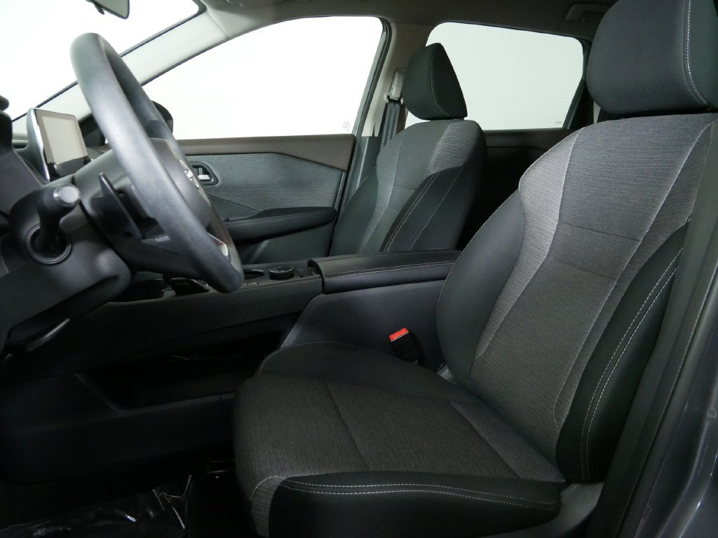 Used 2023 Nissan Rogue SV AWD/4WD image 15