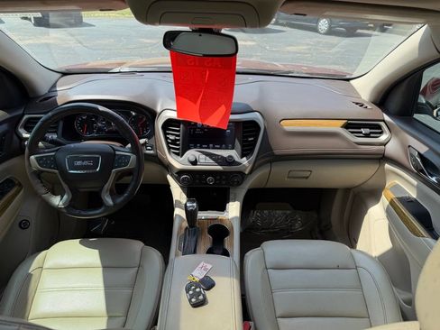 Used 2017 GMC Acadia Denali w/ Technology Package FWD image 22