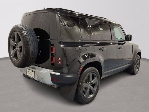 Certified 2025 Land Rover Defender 110 S image 4