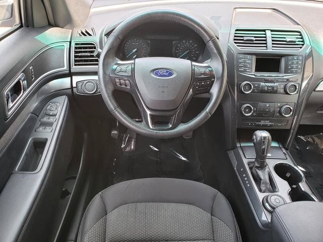 Used 2019 Ford Explorer XLT AWD/4WD image 16
