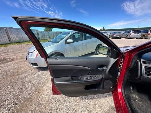 Used 2013 Chrysler 200 Touring FWD image 22