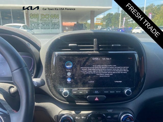 Certified 2023 Kia Soul GT-Line FWD image 6