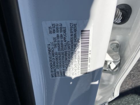 Used 2025 Honda Pilot EX-L image 30