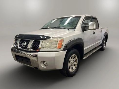 Used 2004 Nissan Titan LE w/ (SAB) Side-Airbag Pkg image 1