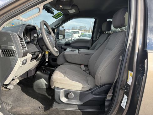 Used 2017 Ford F250 XLT image 12