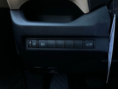 New 2025 Toyota RAV4 XLE image 21