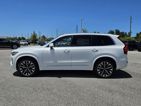 New 2026 Volvo XC90 B6 Plus w/ Protection Package Premier image 4