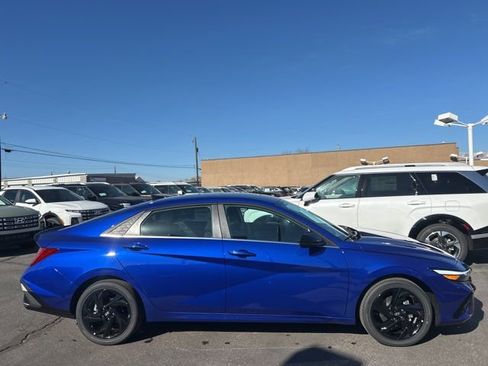 New 2026 Hyundai Elantra SEL Sport image 4