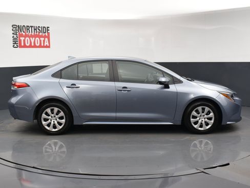 Used 2023 Toyota Corolla LE image 5