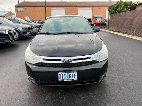 Used 2009 Ford Focus SES FWD image 2