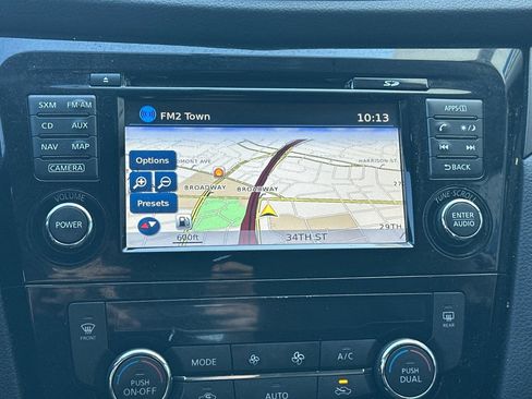 Used 2014 Nissan Rogue SV w/ SV Premium Package image 24