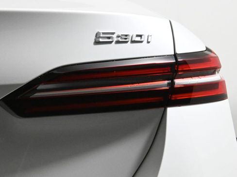 Used 2026 BMW 530i xDrive w/ M Sport Package image 13