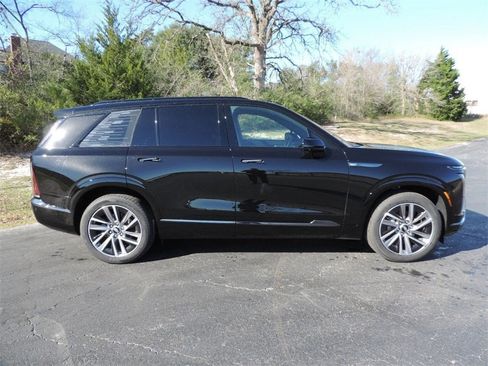 New 2026 Cadillac Vistiq Sport image 4