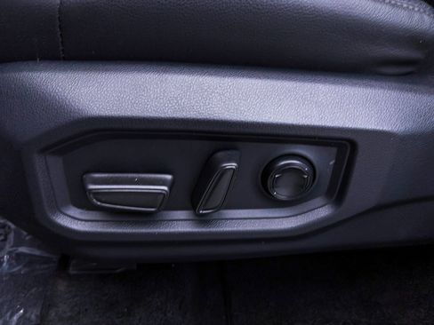 Used 2024 Toyota Tundra Limited w/ Power Package AWD/4WD image 19