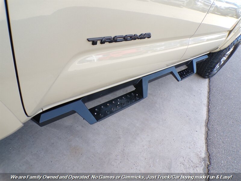 Used 2016 Toyota Tacoma SR5 w/ SR5 Appearance Package (SN) RWD image 34