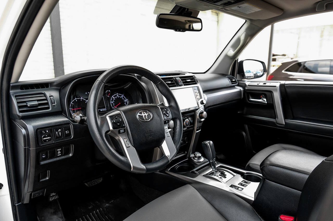 Used 2021 Toyota 4Runner SR5 Premium w/ Moonroof Package AWD/4WD image 3