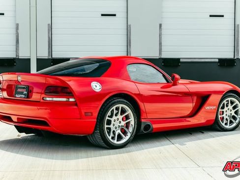 Used 2006 Dodge Viper SRT-10 RWD image 5