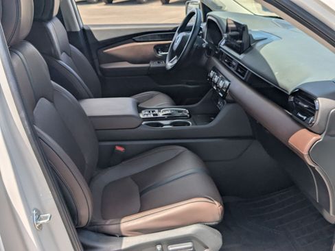 Used 2023 Honda Pilot Elite image 32