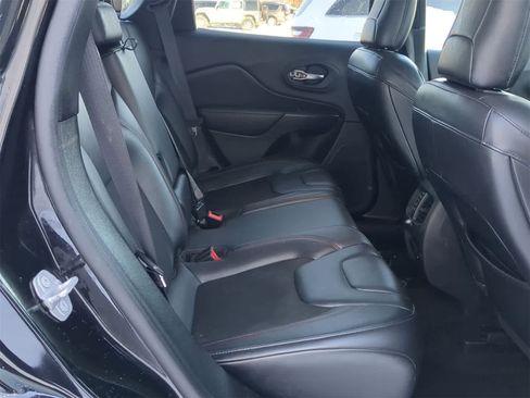 Used 2020 Jeep Cherokee Trailhawk w/ Comfort/Convenience Group image 27