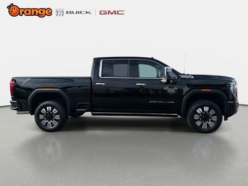 New 2026 GMC Sierra 2500 Denali w/ Denali Reserve Package AWD/4WD image 2