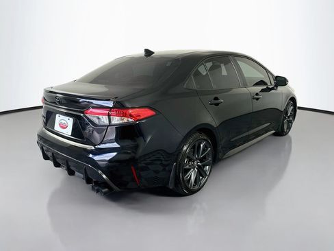 Used 2025 Toyota Corolla SE FWD image 5